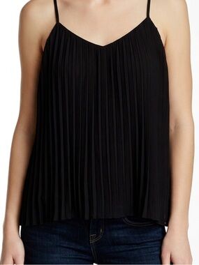 Harlowe & Graham Black Pleated Crop Cami Top